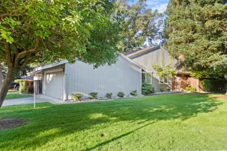 Photo #3: 223075127 Listing