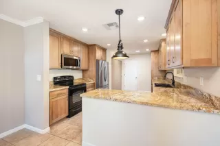 Photo #2: 223075148 Listing