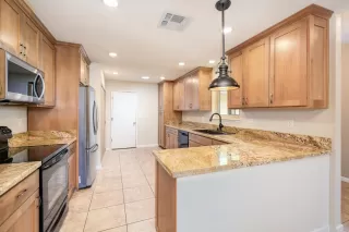 Photo #3: 223075148 Listing