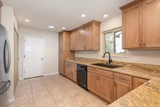 Photo #5: 223075148 Listing