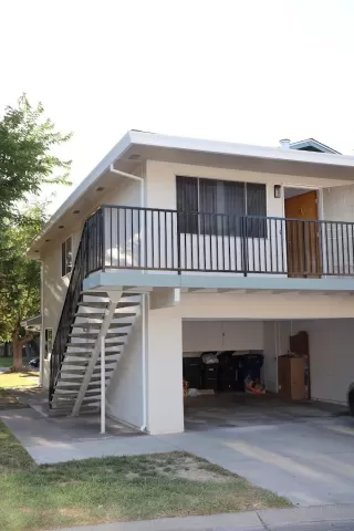 Photo #2: 223075804 Listing 