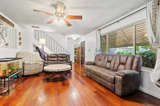 Photo #1: 223076797 Listing