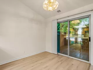 Photo #6: 223077377 Listing