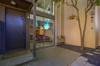 Photo #1: 223077380 Listing