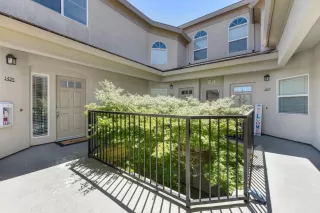 Photo #2: 223077844 Listing