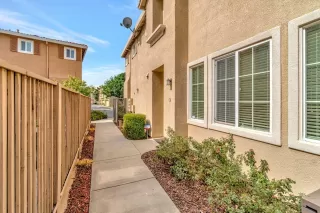 Photo #1: 223078614 Listing