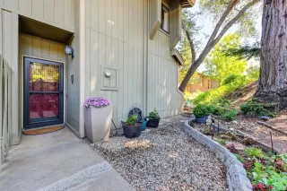 Photo #1: 223078622 Listing