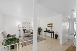 Photo #3: 223078846 Listing 