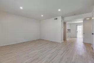 Photo #1: 223080030 Listing 