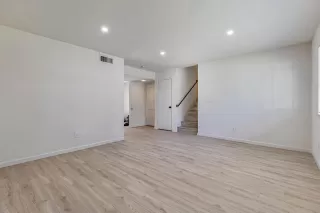 Photo #2: 223080030 Listing 