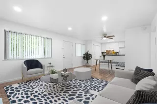 Photo #5: 223080245 Listing