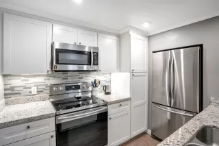 Photo #2: 223080358 Listing