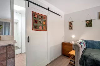 Photo #6: 223080358 Listing