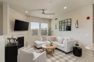 Photo #4: 223080571 Listing 