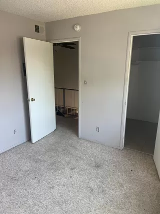 Photo #6: 223080678 Listing