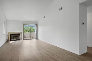 Photo #1: 223080986 Listing