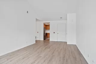 Photo #4: 223080986 Listing