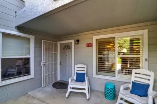 Photo #3: 223081117 Listing 