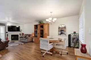 Photo #6: 223081117 Listing 