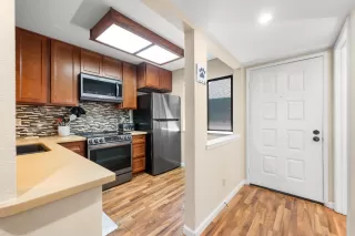 Photo #6: 223081213 Listing