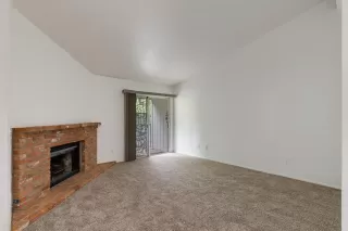 Photo #6: 223081335 Listing