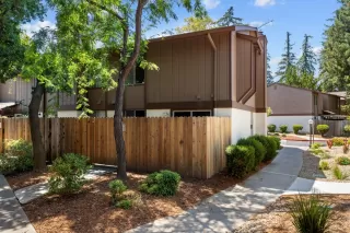 Photo #1: 223081427 Listing 