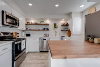 Photo #2: 223081441 Listing