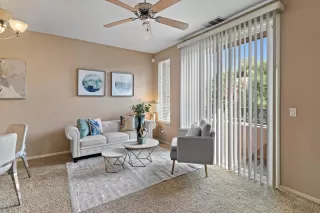 Photo #2: 223081514 Listing 