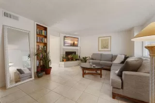 Photo #3: 223081541 Listing