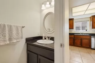 Photo #6: 223081541 Listing