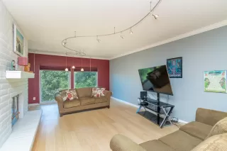Photo #5: 223081758 Listing