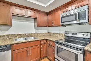 Photo #5: 223082577 Listing