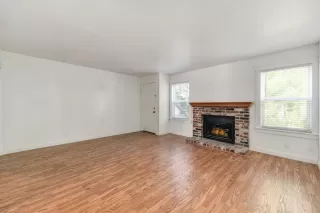 Photo #4: 223082804 Listing