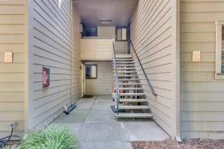 Photo #2: 223083746 Listing 