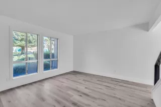 Photo #4: 223083886 Listing