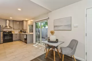 Photo #3: 223083967 Listing