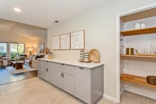 Photo #6: 223083967 Listing