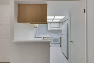 Photo #6: 223084212 Listing