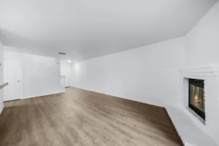 Photo #4: 223084511 Listing