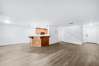 Photo #6: 223084511 Listing