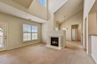 Photo #5: 223085318 Listing