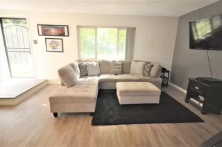 Photo #2: 223086060 Listing 