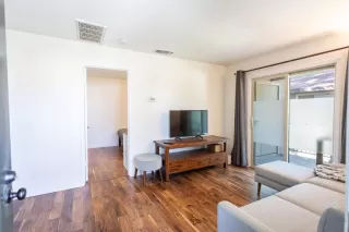 Photo #1: 223086547 Listing