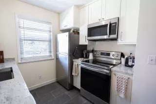 Photo #6: 223086547 Listing