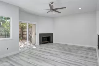 Photo #3: 223086758 Listing