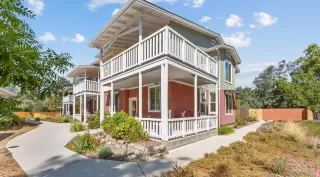 Photo #1: 223087025 Listing 