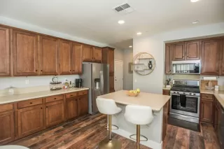 Photo #4: 223087522 Listing