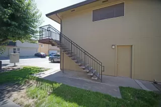 Photo #1: 223087995 Listing