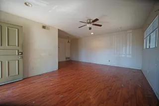 Photo #5: 223087995 Listing