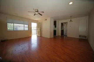 Photo #6: 223087995 Listing